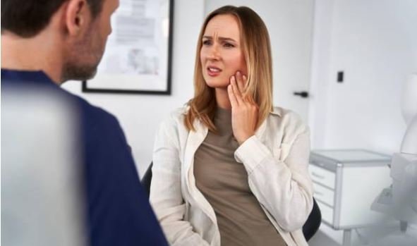 How to Manage Dental Pain When You Can't See Your Dentist